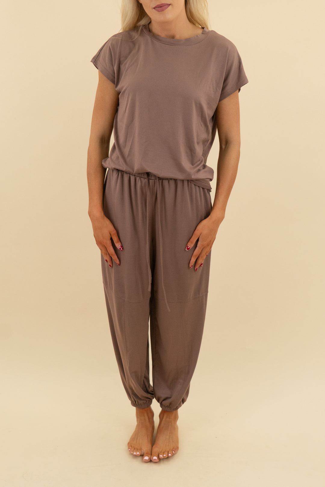 ekouaer brown drawstring jogger and tee set (m; retail $58)