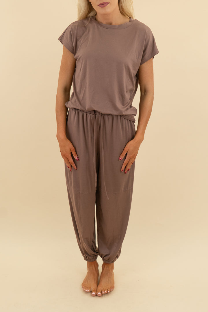 ekouaer brown drawstring jogger and tee set (m; retail $58)