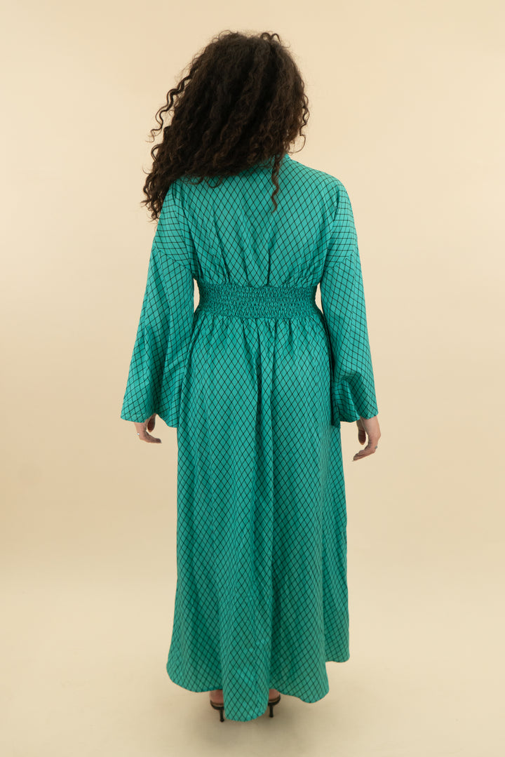 amara fiore green plaid flare sleeve maxi dress (m; retail $90)