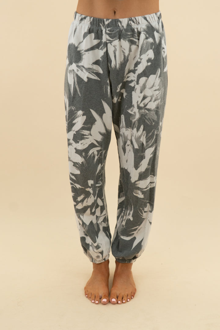 wildfox grey and white floral sweatpant (l; retail $79)