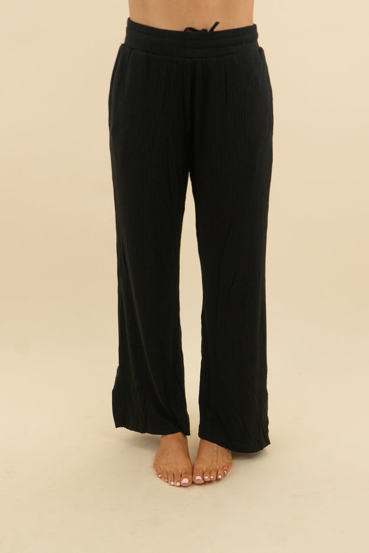 varley raya split hem pant (m, retail $128)