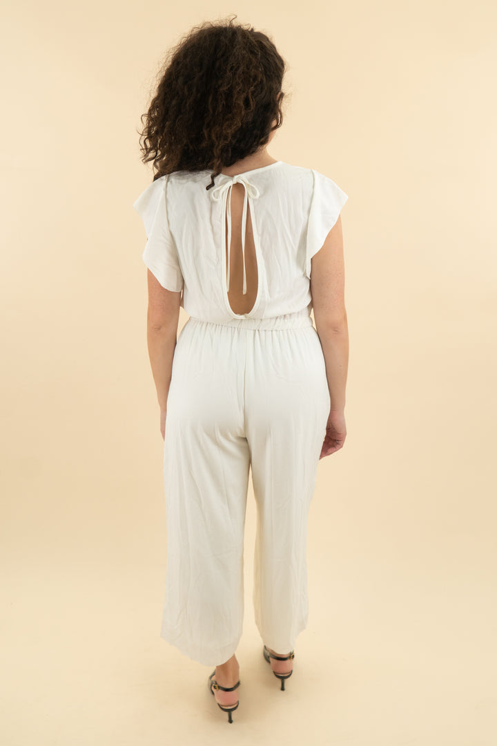 moda ref white flutter sleeve flare pant jumpsuit (m; retail $80)