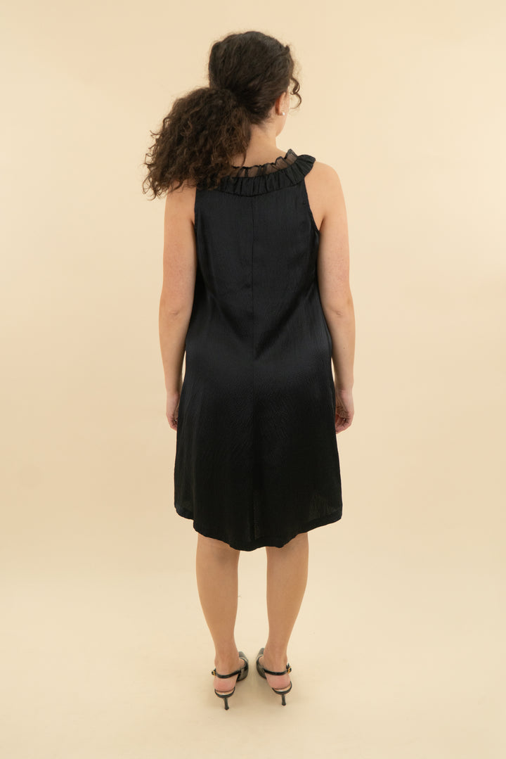 Molly New York Black Silk Mini Dress (8; retail $150)