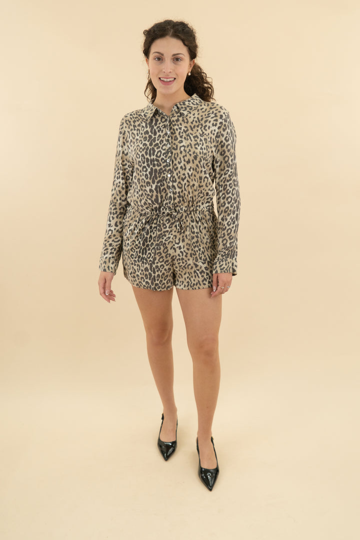Chaser Long Sleeve Button Up Romper (l; retail $65)