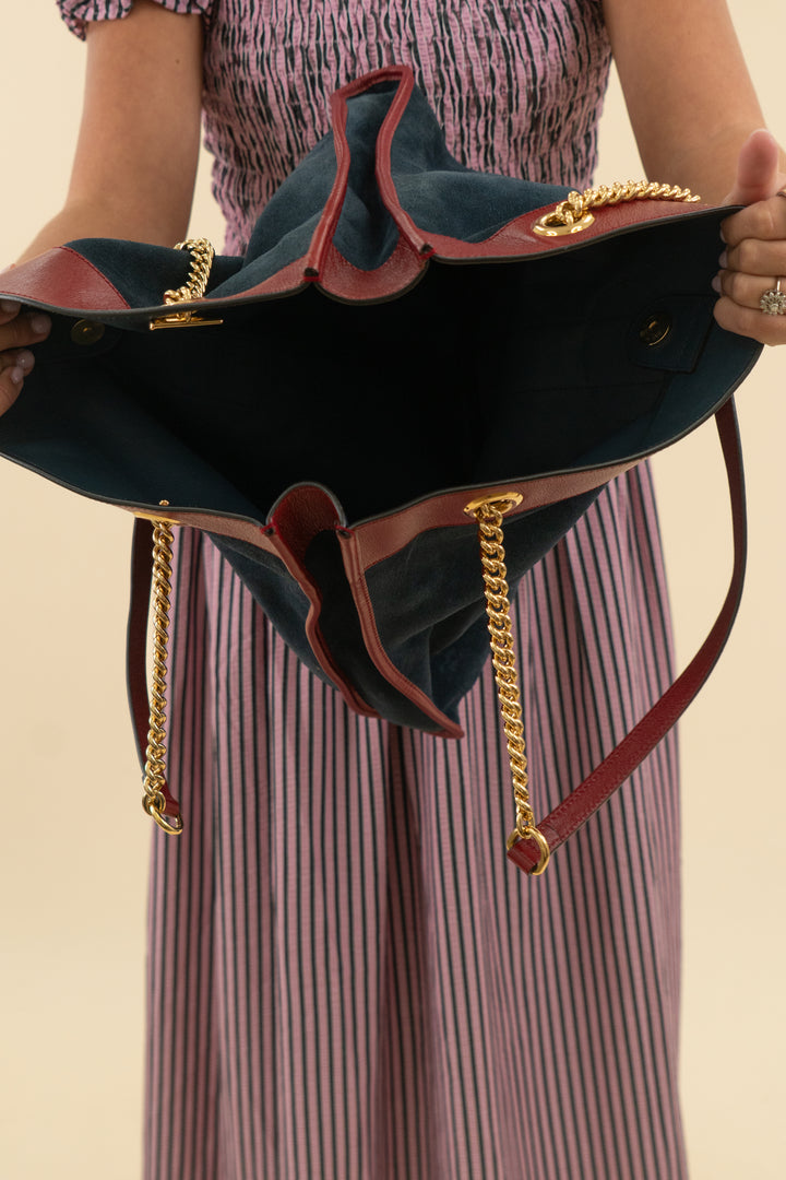 Gucci Rajah Large Tote (retail $2,500)