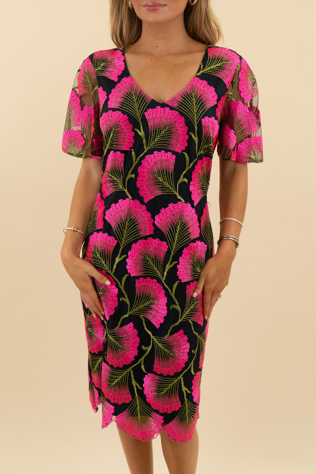 trina turk black/ hot pink stitched floral midi dress nwt (6; retail $418)
