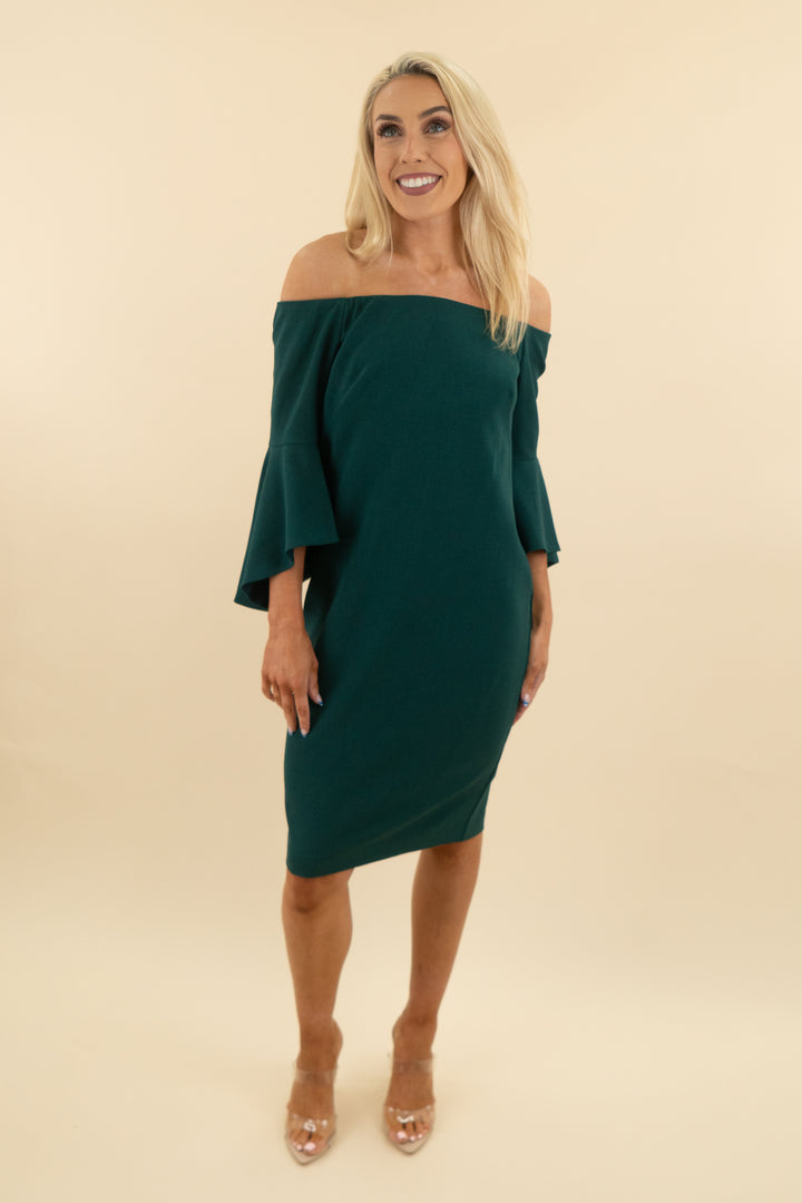 chelsea 28 emerald off the shoulder midi dress (8; retail $149)