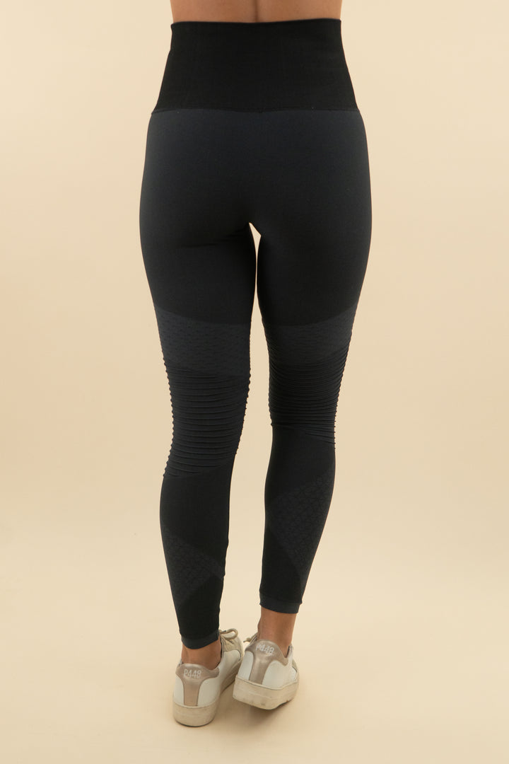 Spanx Black Textured Leggings (m: retail $110)
