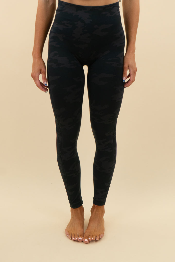 Spanx Grey & Green Camo Leggings (m: retail $98)
