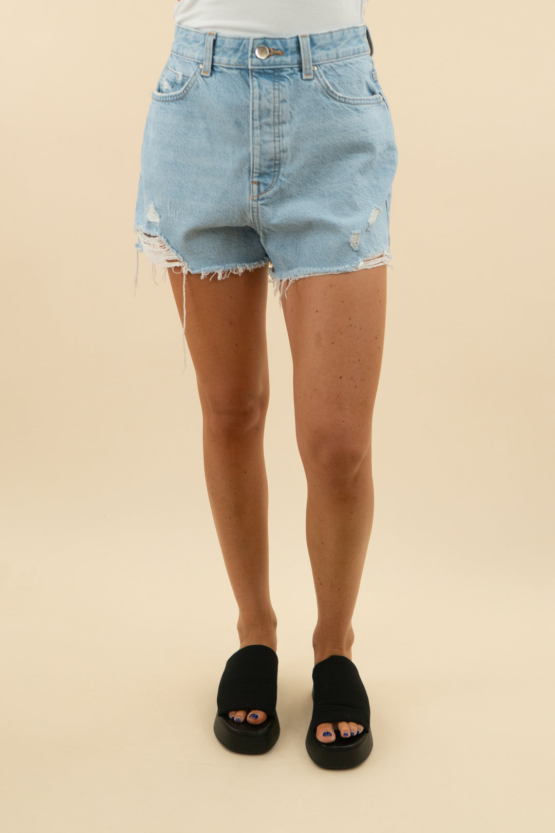 zara light wash distressed denim shorts (6; retail $45)