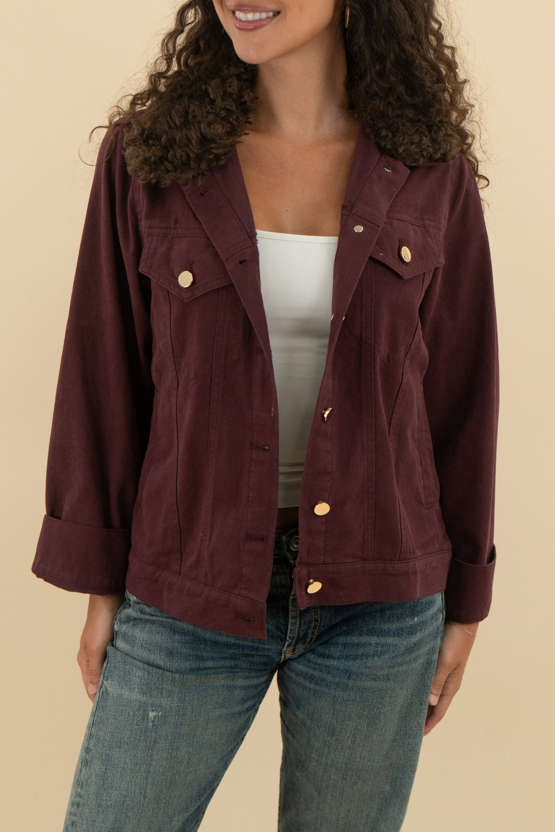 hyacinth house burgundy denim jacket with fur collar (s; retail $198)