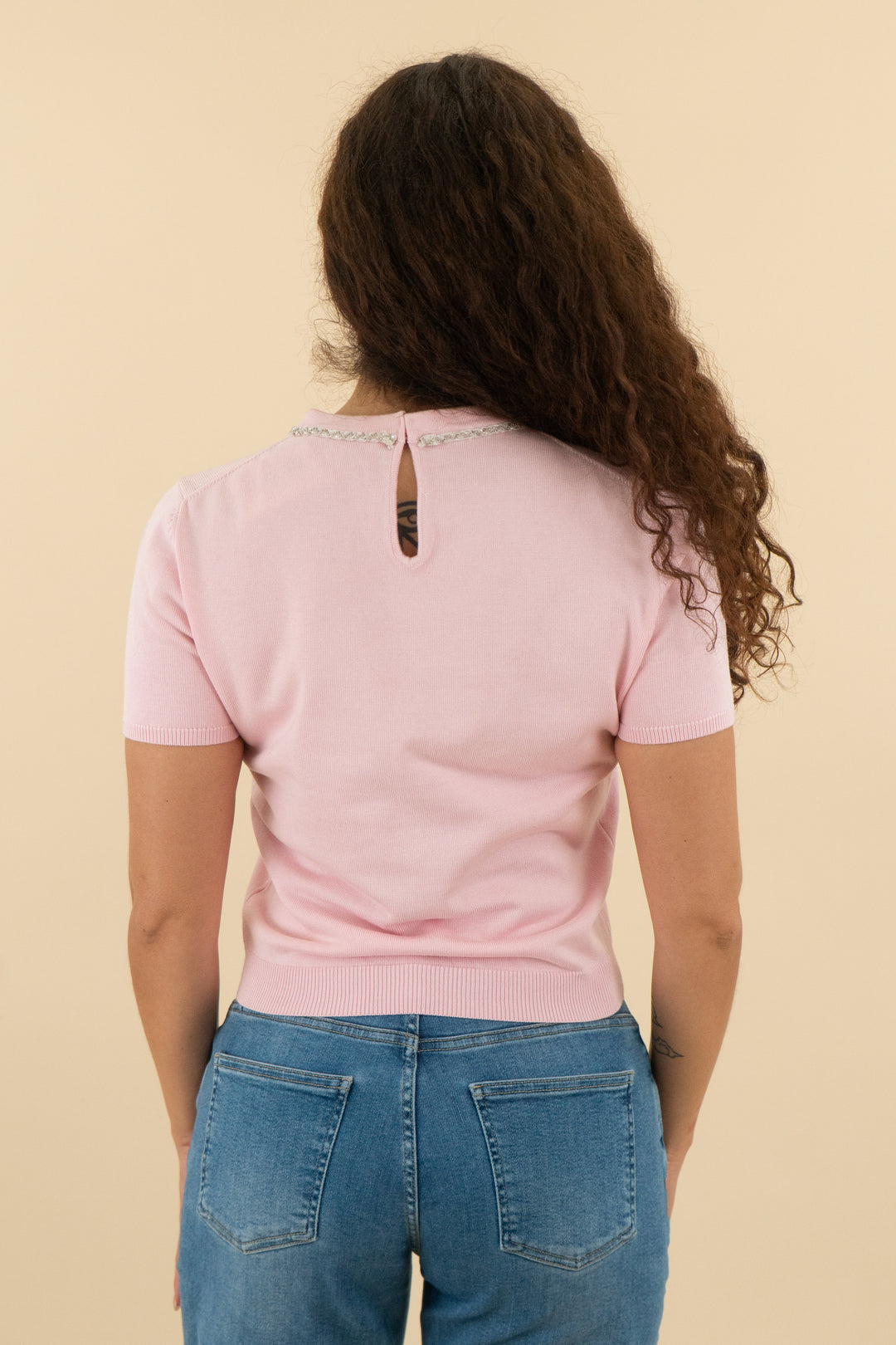 avara light pink short sleeve knit top (s; retail $80)