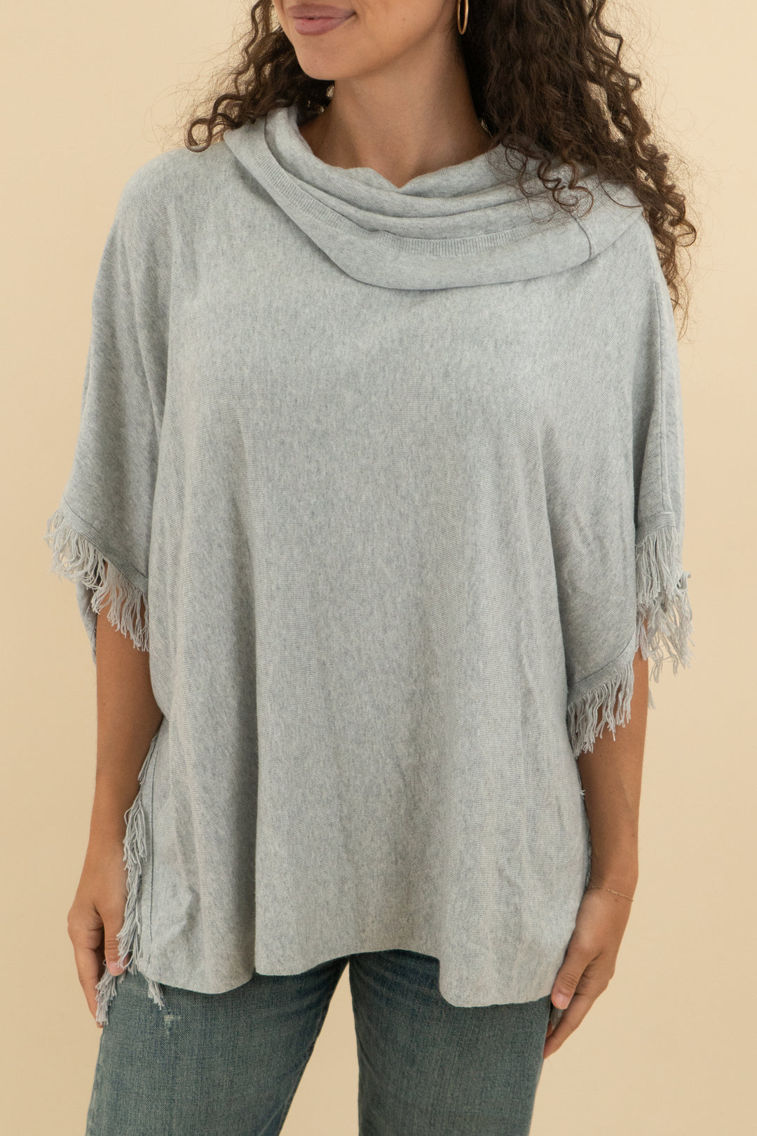 Chico's Funnel Neck Grey Fringe Shaw (s/m; retail $120)