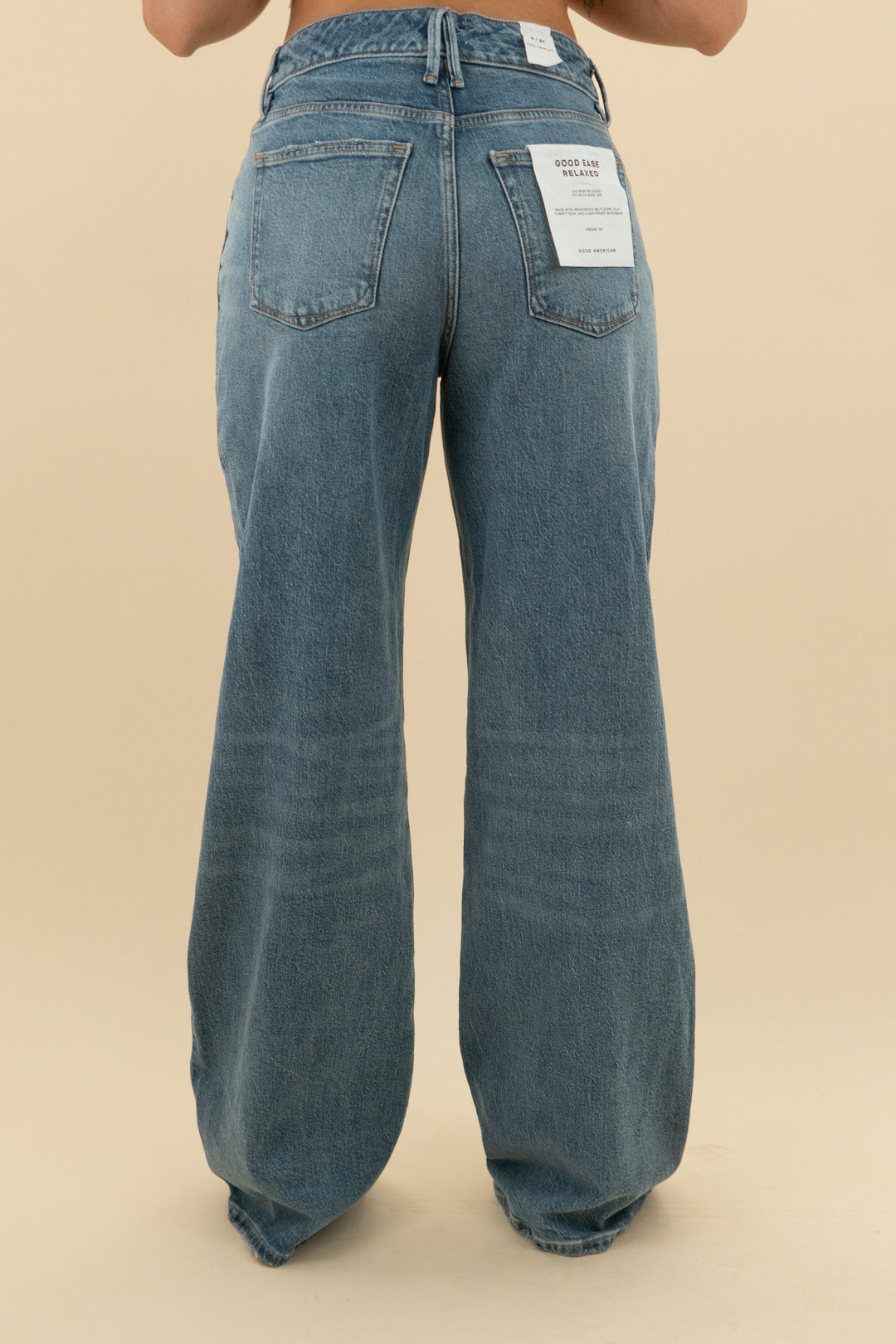 good american medium wash relaxed flare jean nwt (4; retail $169)
