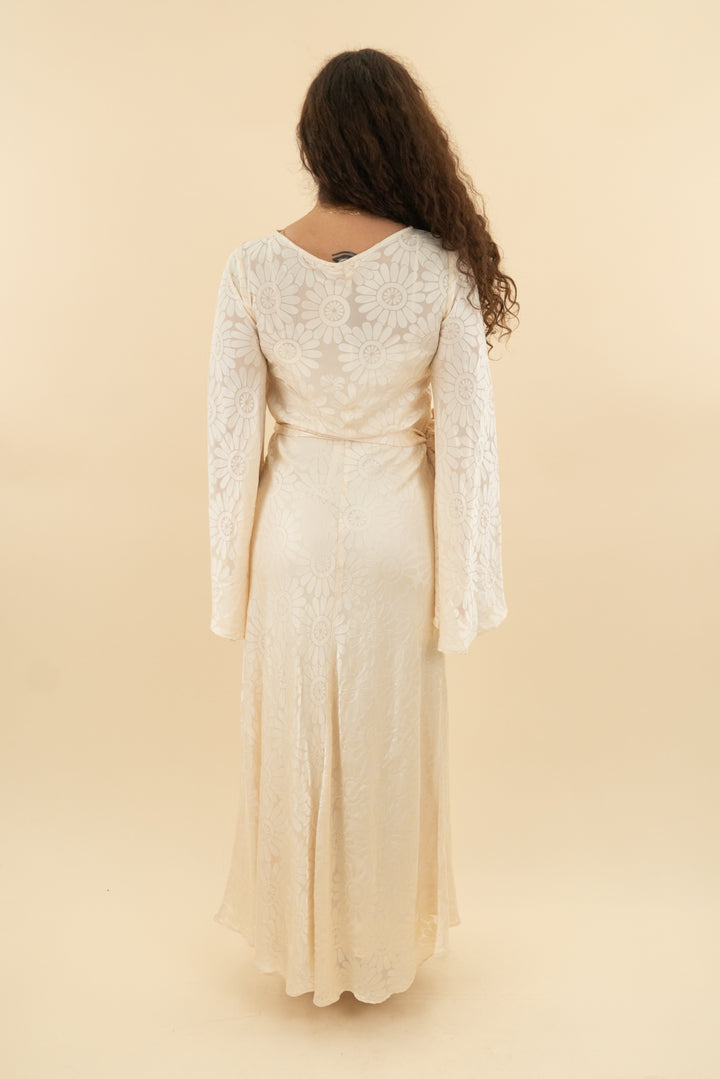 show me your mumu cream daisy burnout dress nwt (s; retail $188)