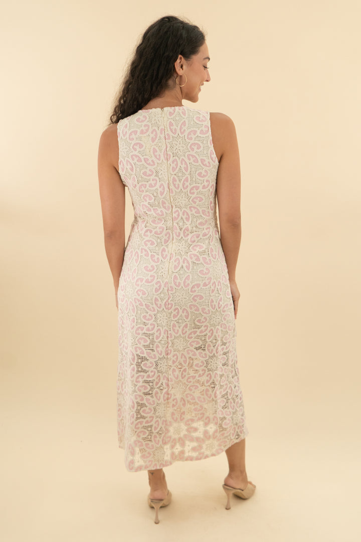 avara cream and pink crochet sleeveless midi dress nwt (s; retail $138)