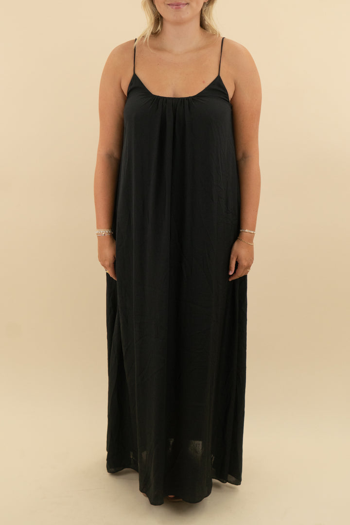 show me your mumu black satin maxi dress (l; retail $138)