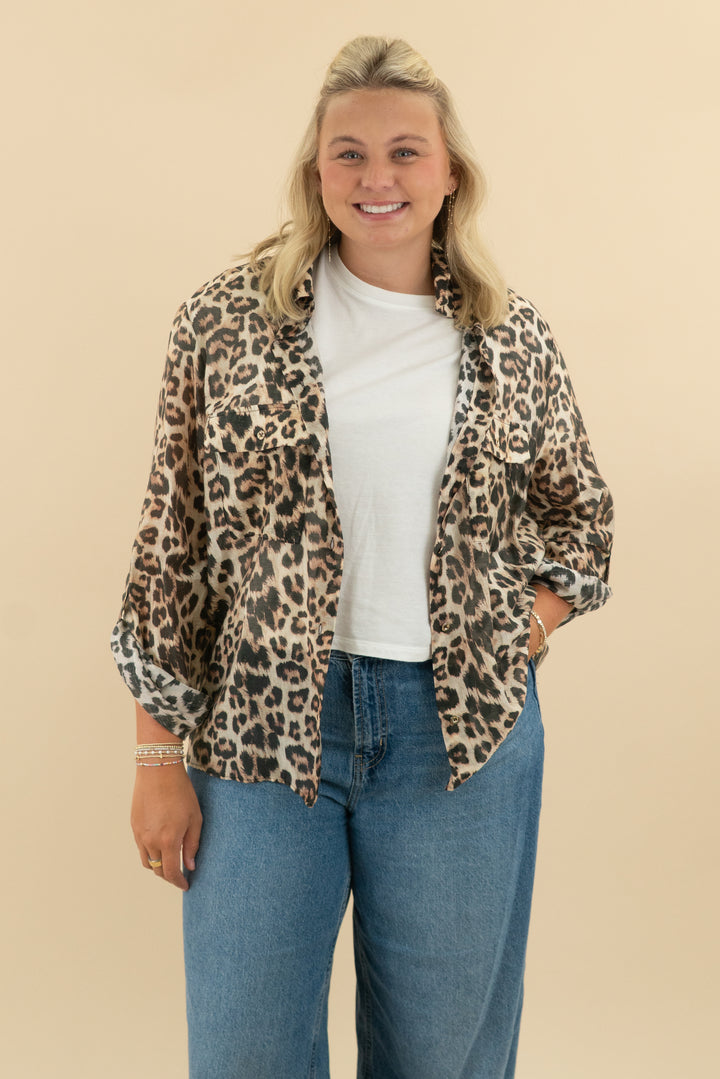 *AUCTION* zara cheetah button down (xl)