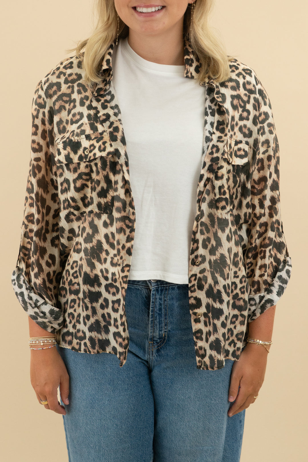 *AUCTION* zara cheetah button down (xl)
