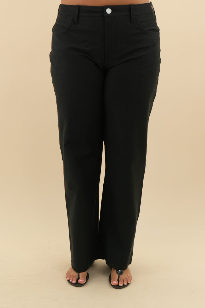 lululemon black easyfive relaxed straight leg pant nwt (33; retail $148)