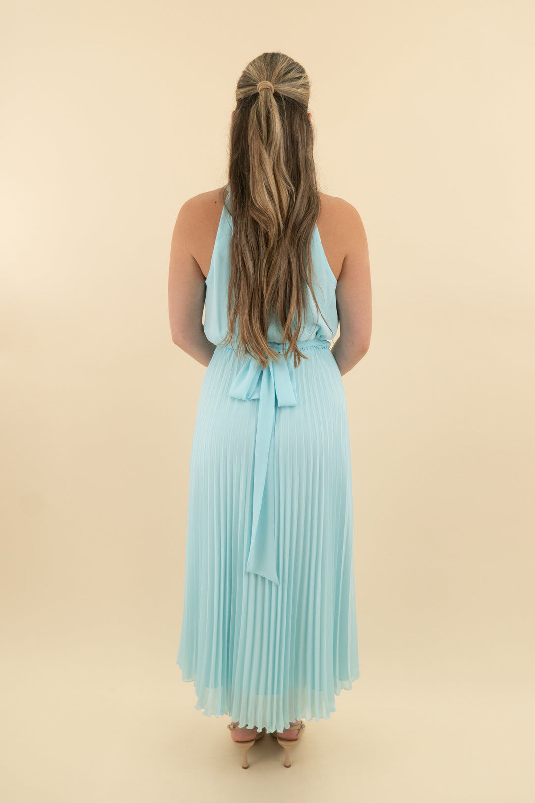 i.n.c light blue halter top midi dress (2; retail $88)