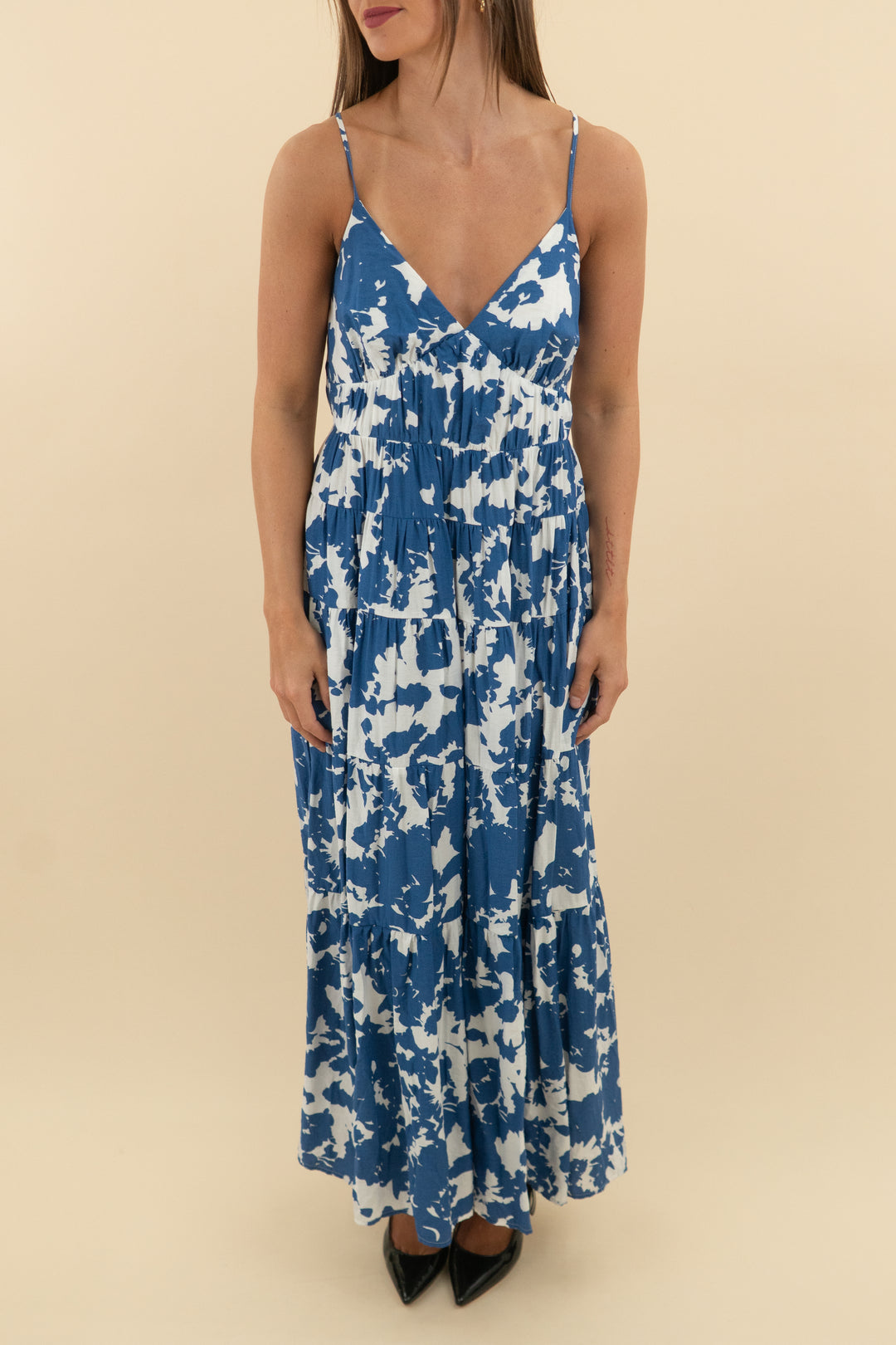 Abercrombie & Fitch Blue and White Floral Maxi Dress Tie (s; retail $120)