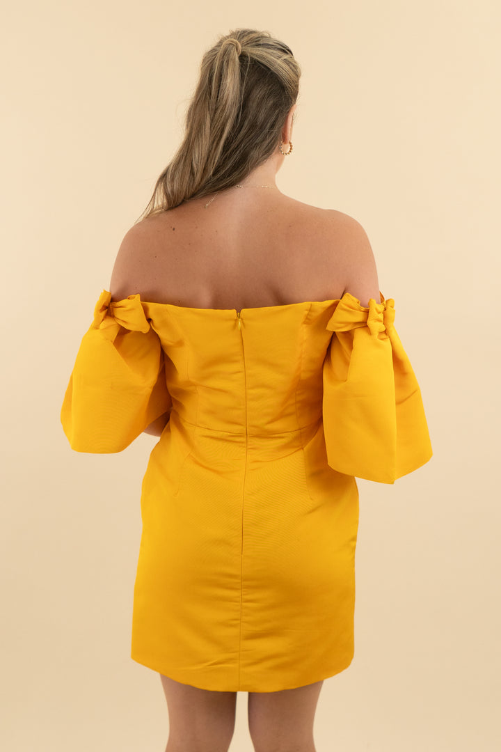 alexia maria marigold off the shoulder ruffle sleeve mini dress nwt (6; retail $1050)