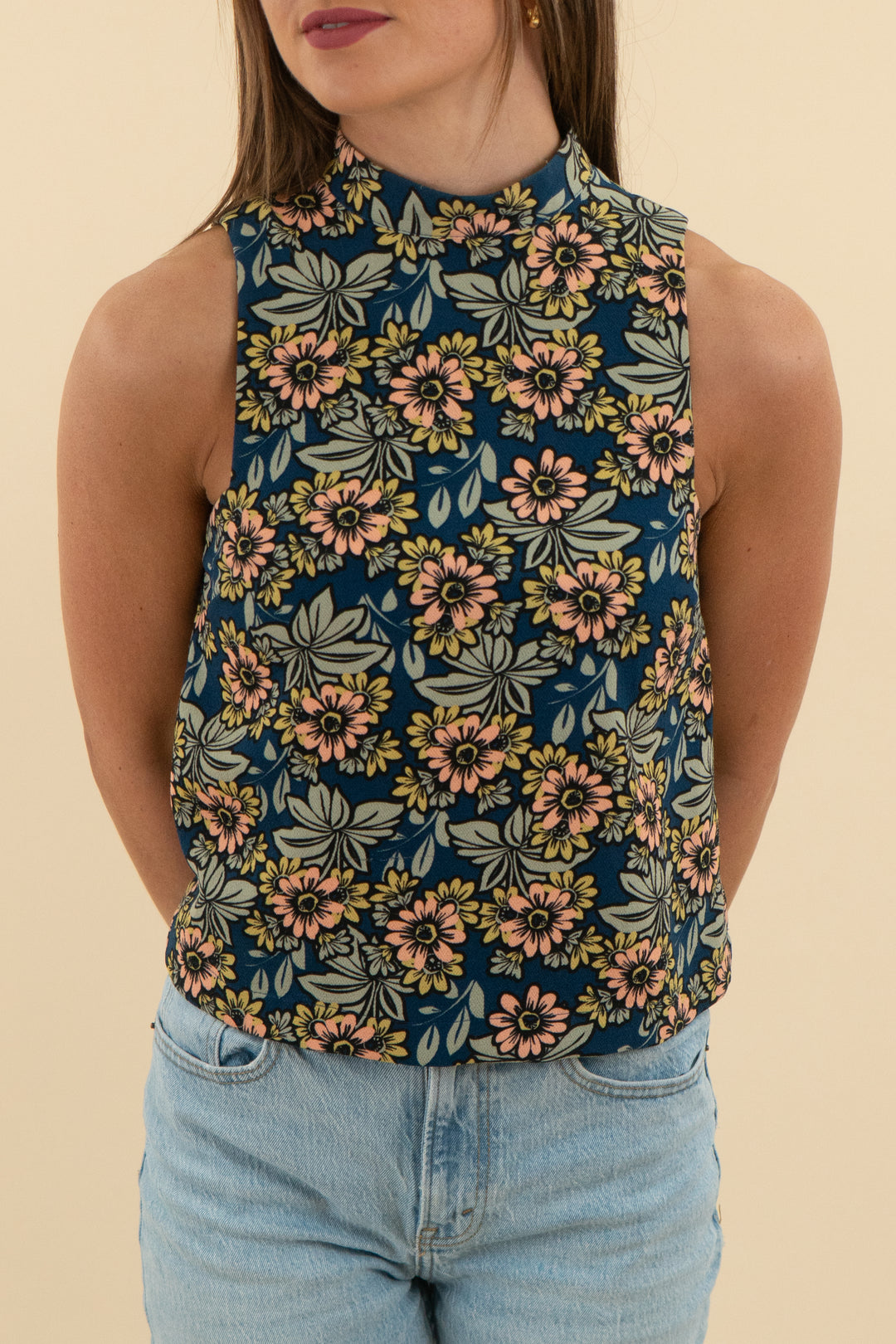 topshop blue floral sleeveless top (0)