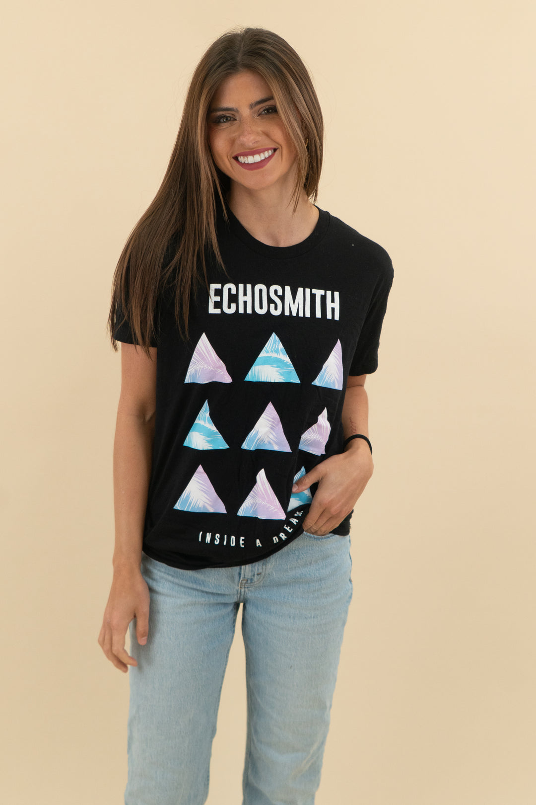 echosmith inside a dream band graphic t-shirt (xs)