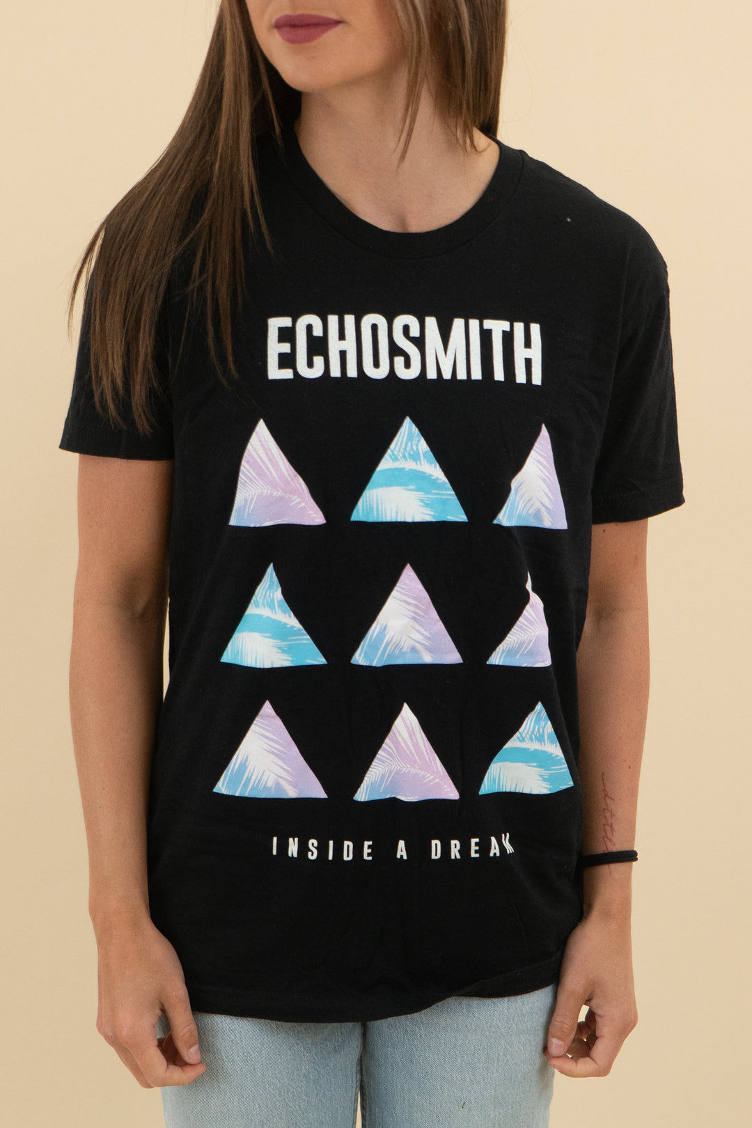 echosmith inside a dream band graphic t-shirt (xs)