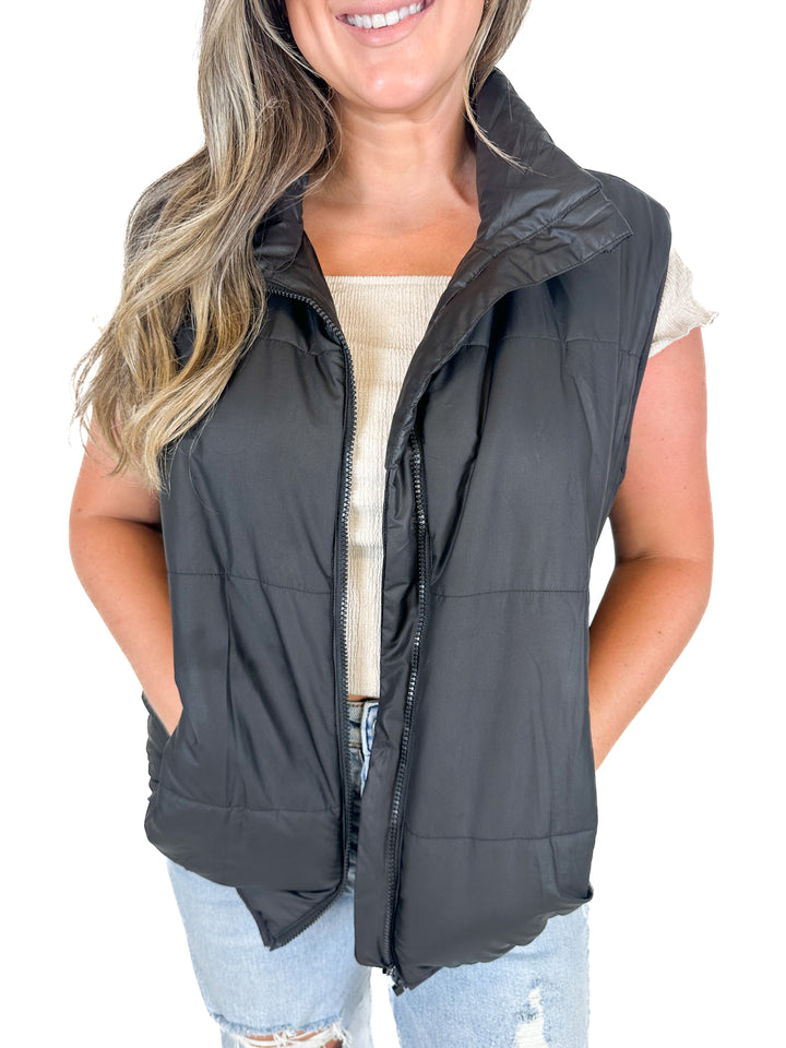 Pink Lily Black Oversized Puffer Vest (M)