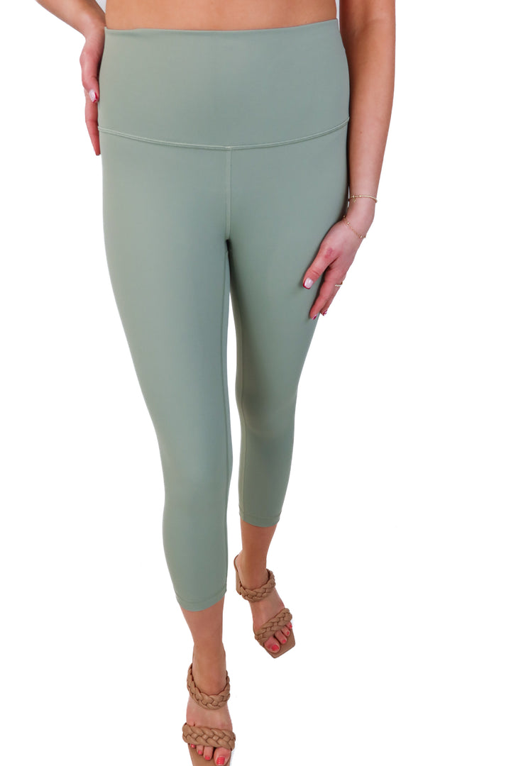 Lululemon Sage Green Cropped Leggings (4)