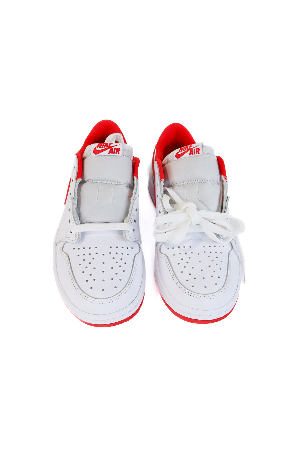 nike white/red low top sneakers (10)