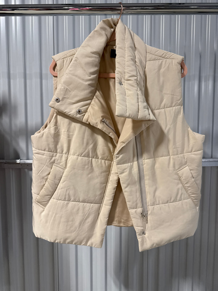 SOLD: Vici beige lightweight puffer vest (s)