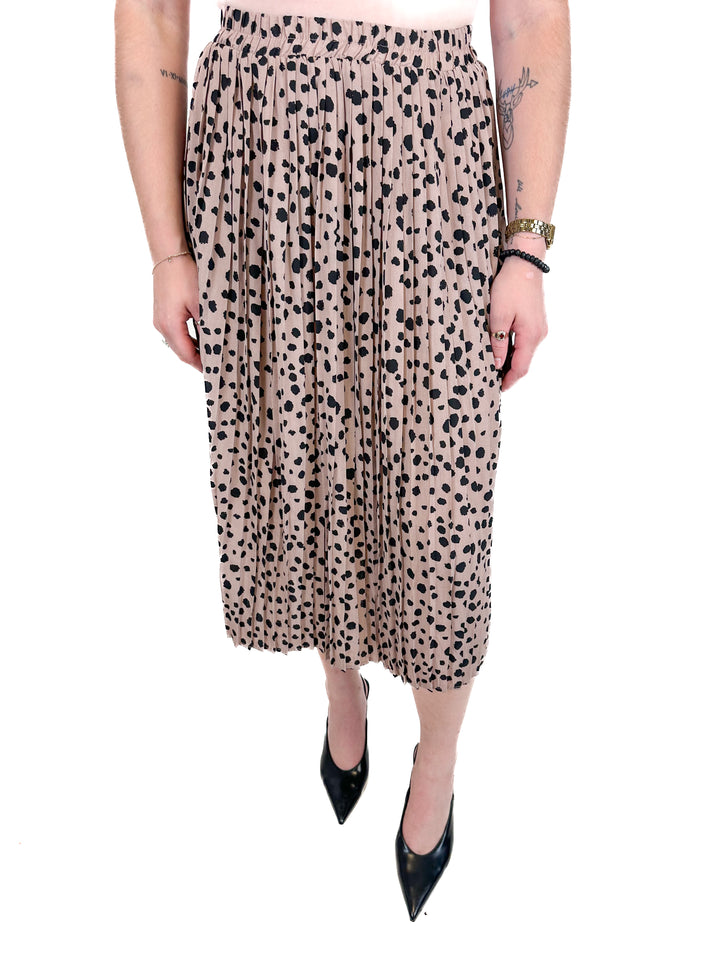 Easel Taupe and Black Spotted Pleated (S)