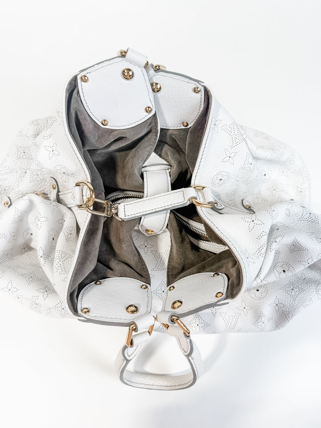 Louis Vuitton XL Hobo Mahina White Leather Bag NWOT (retail $4,350)