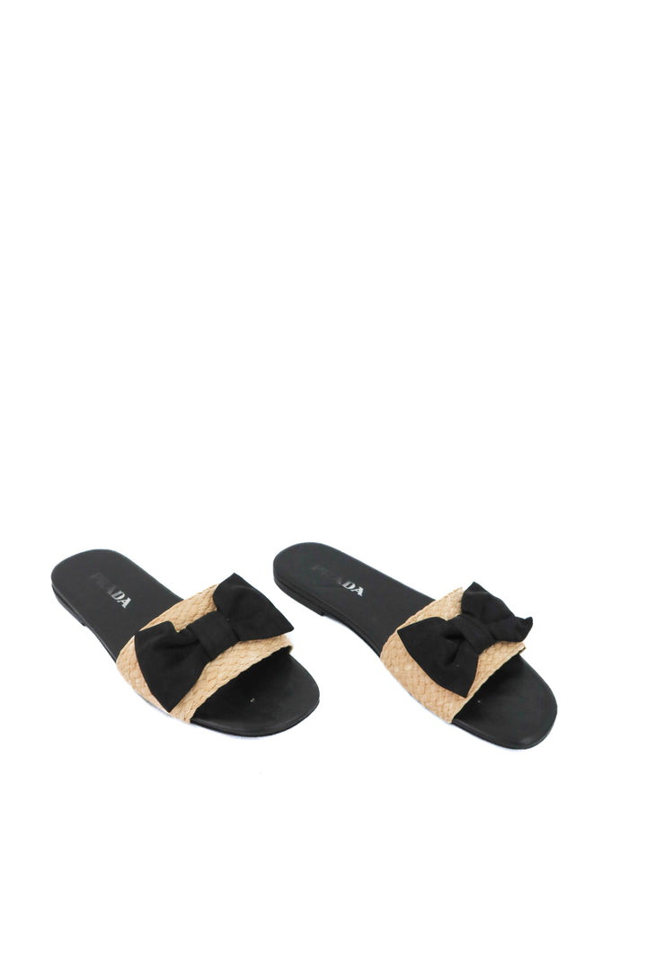prada bow slip on sandal (39/ US8.5-9; $1,120)
