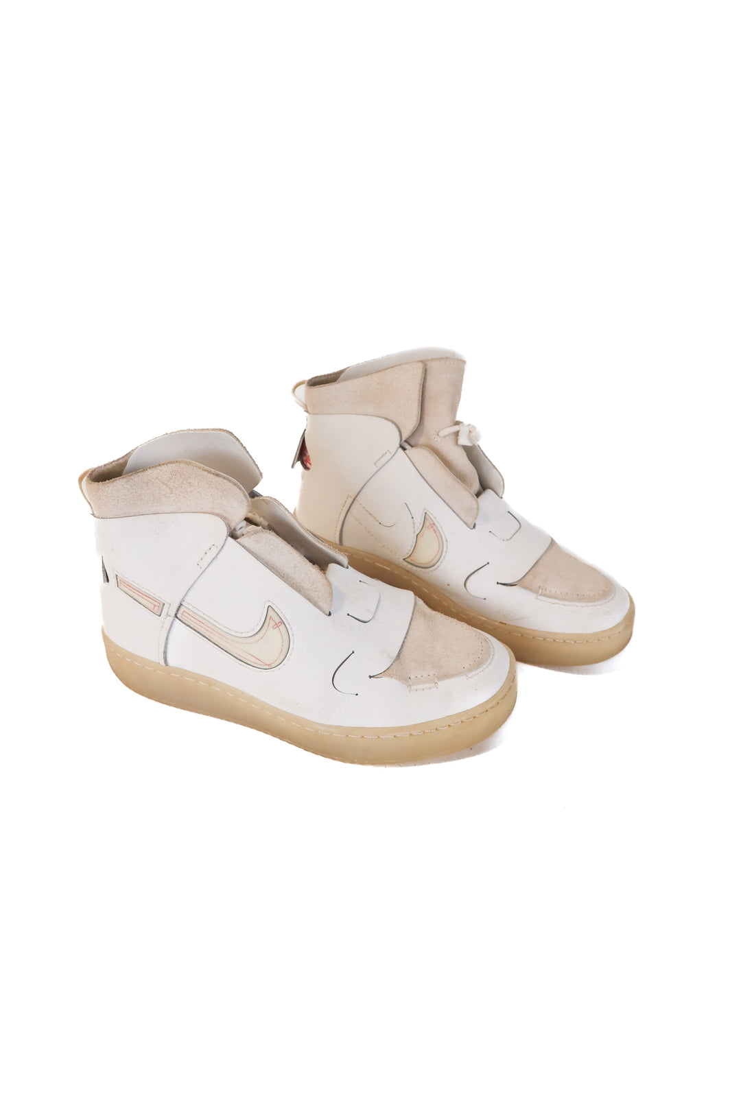 nike white high top textured sneakers (7; retails $118)