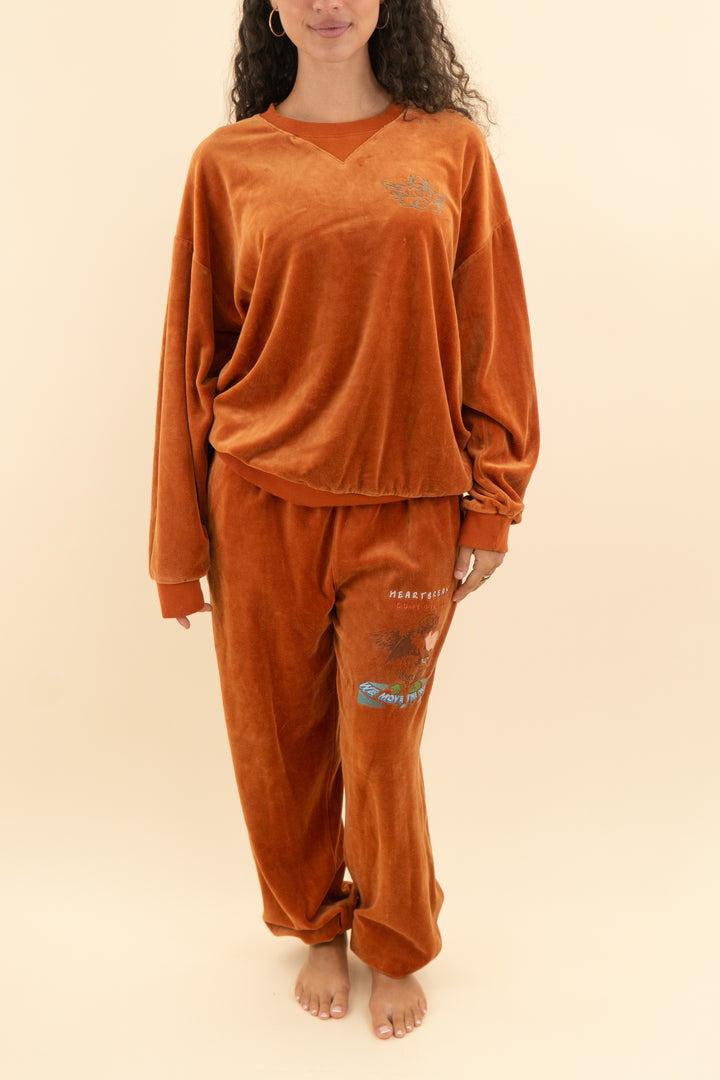 boys lie burnt orange velvety sweat set (m; retail $240)