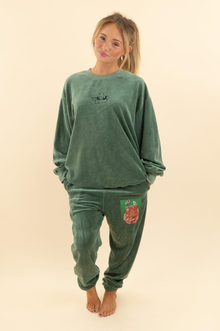 AUCTION boys lie green velvet sweat set (m)