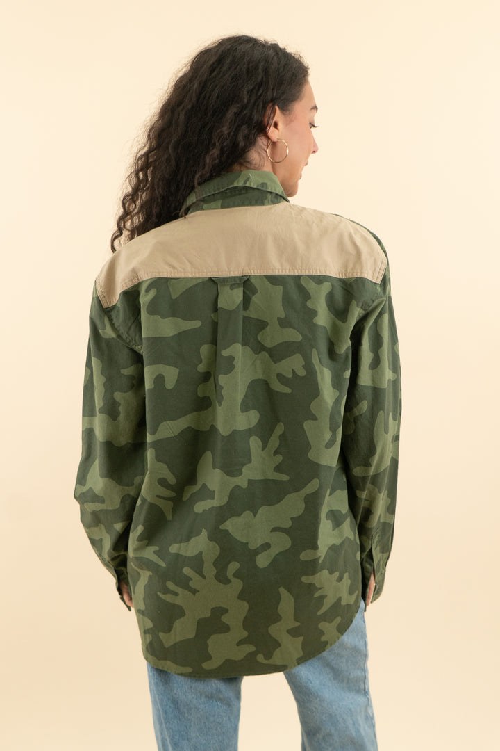 AUCTION free assembly camo canvas button up jacket (l)