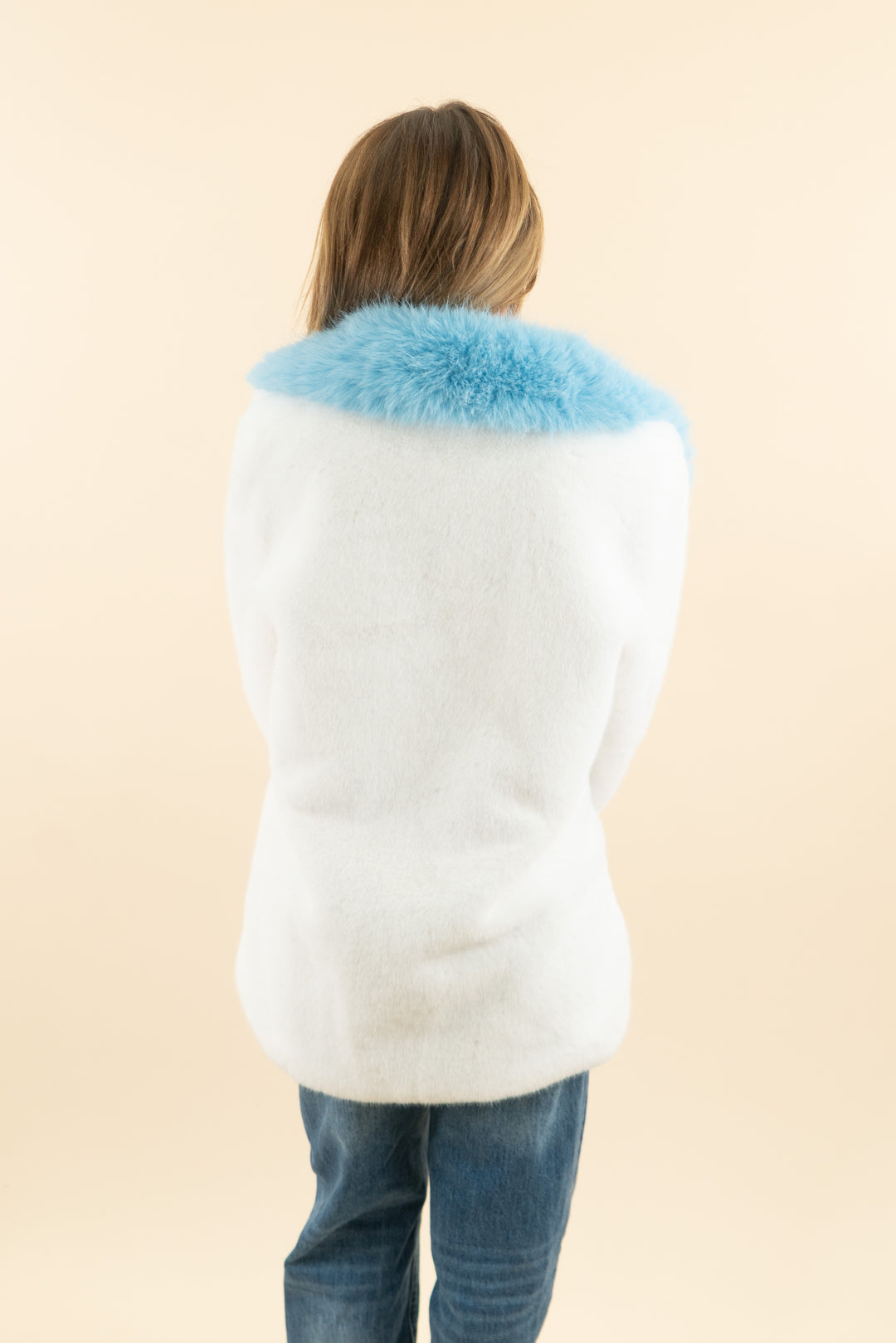 AUCTION khepris white faux fur jacket with blue trim (m)