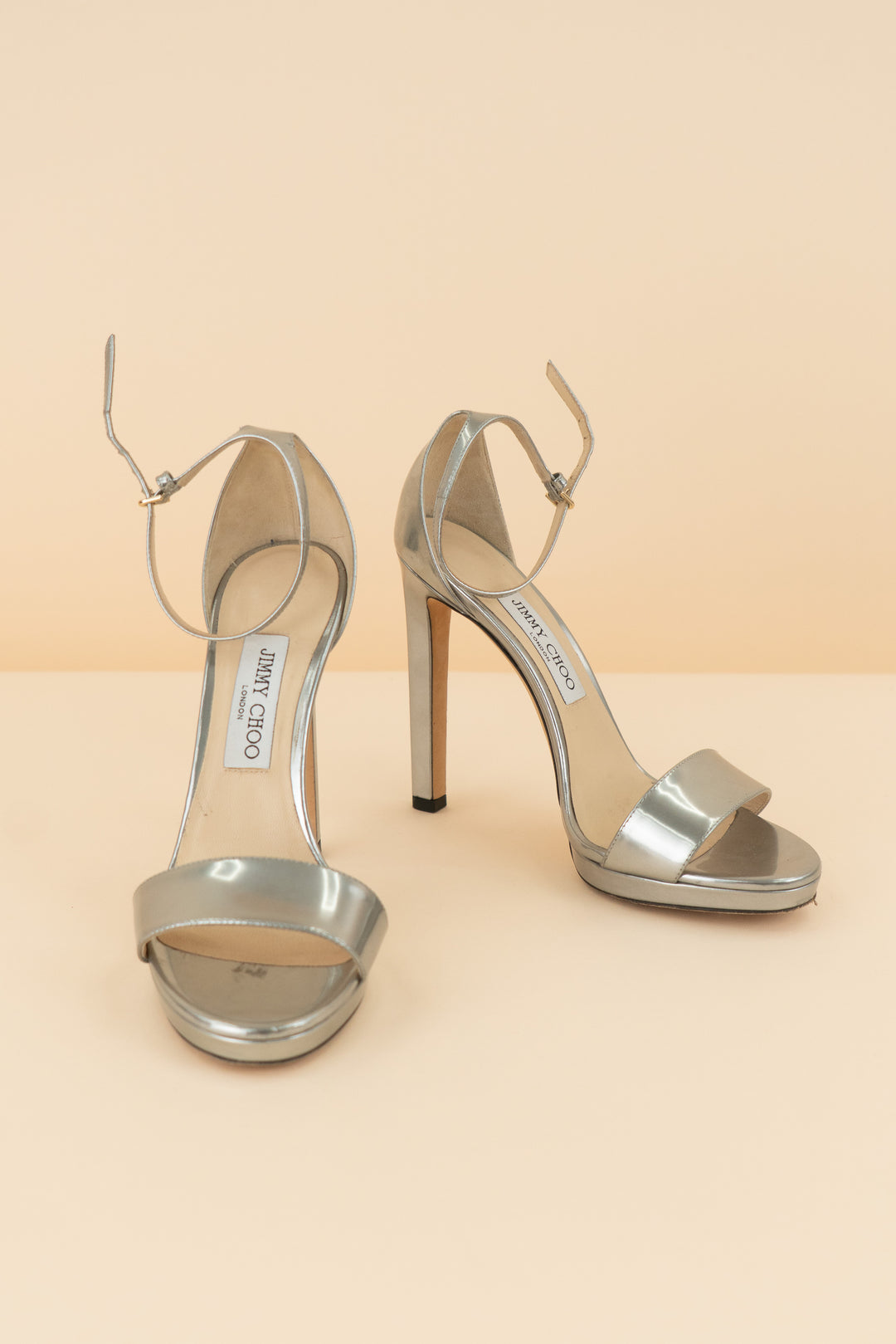 AUCTION jimmy choo shiny silver high heels (38.5)
