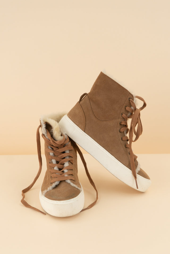 ugg brown suede lace up fur high top sneakers (8; retail $150)