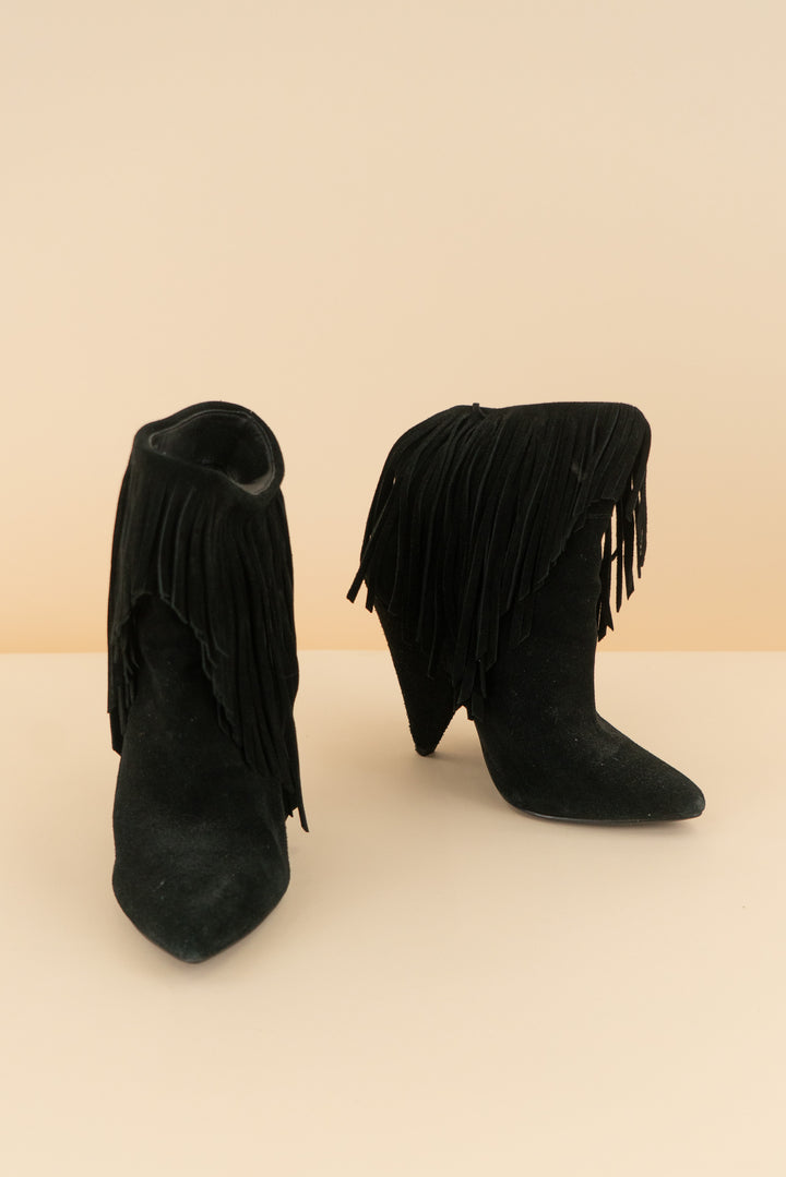steve madden black suede fringe booties (8; retail $159)