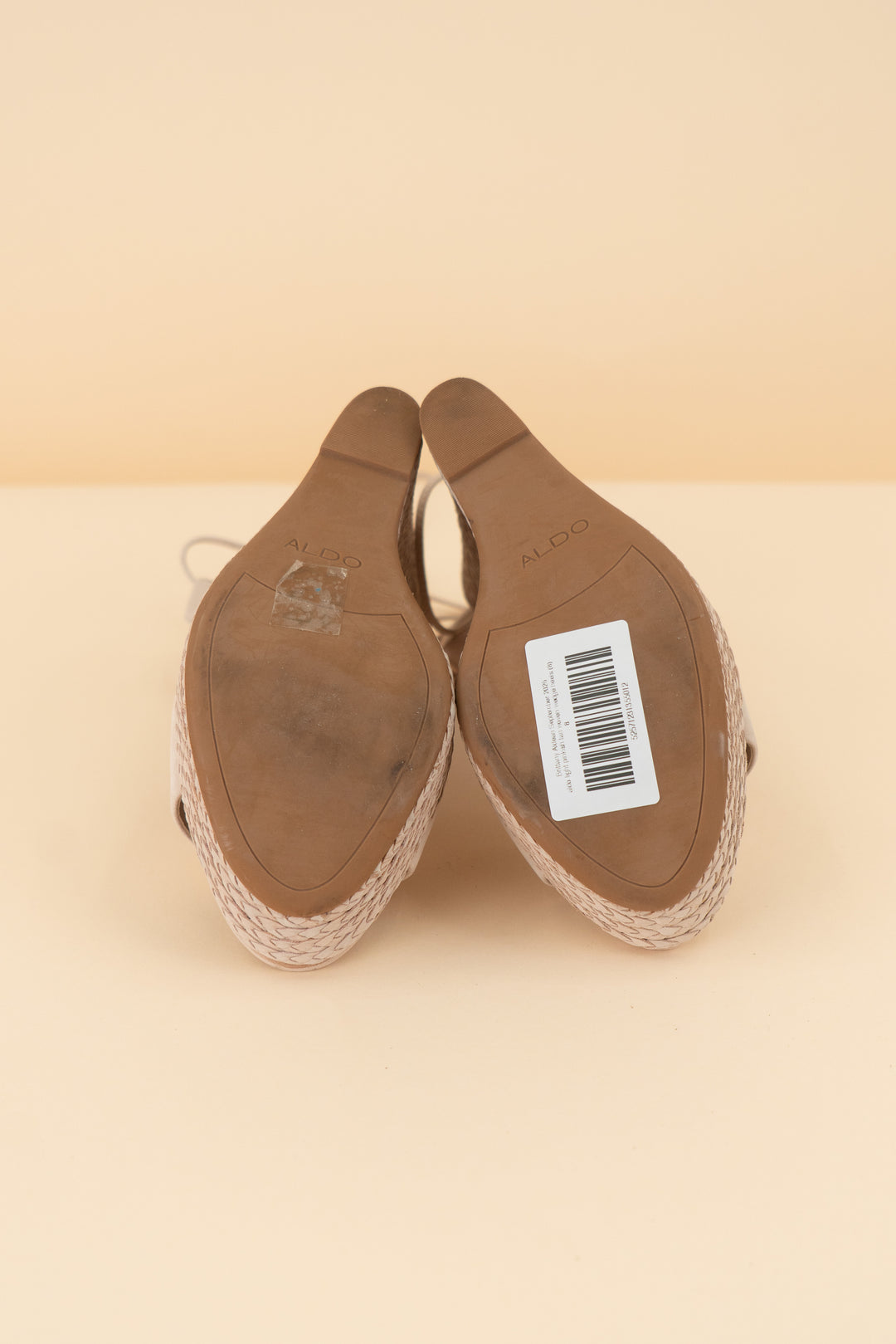 AUCTION aldo light pinkish tan woven wedge heels (8)