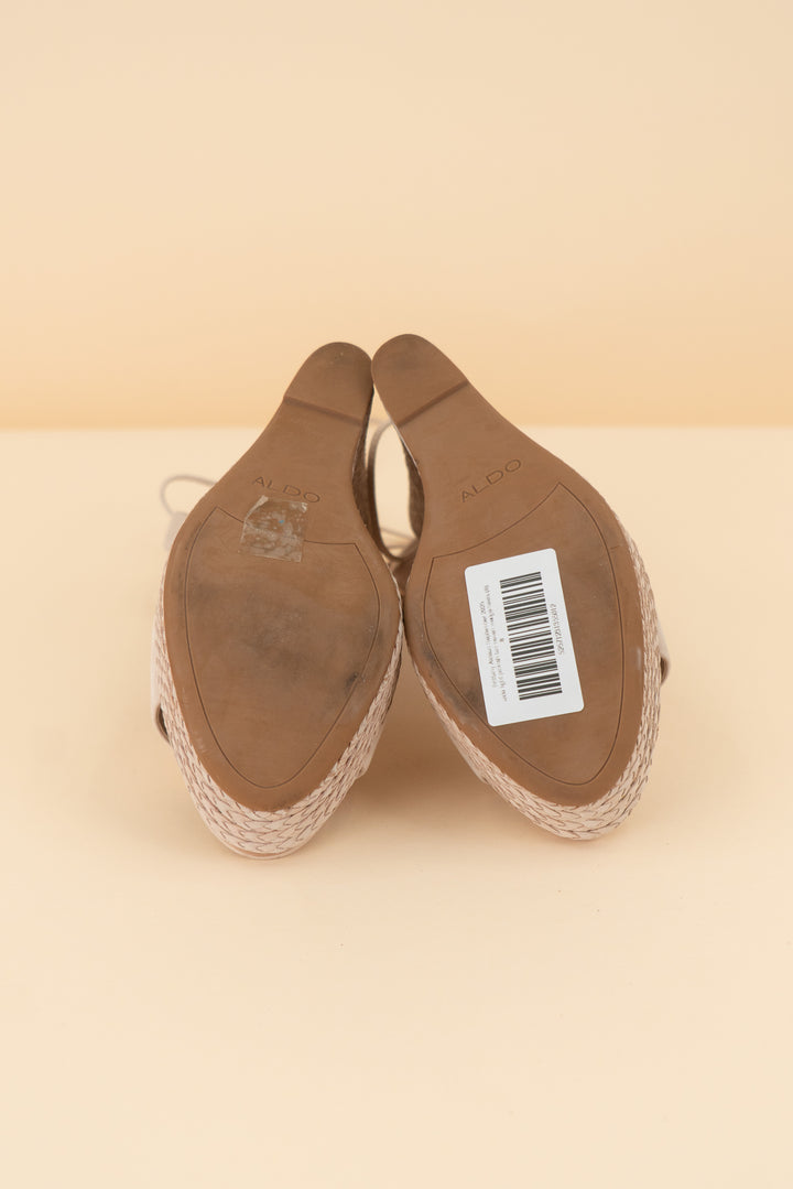 AUCTION aldo light pinkish tan woven wedge heels (8)