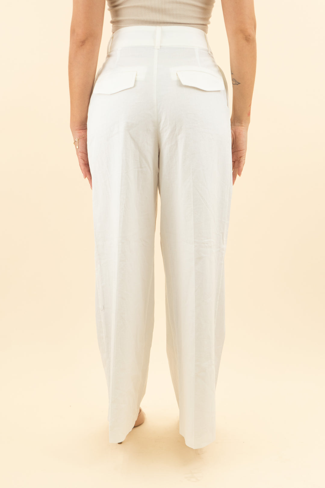 zara white pleated flare linen trouser (s; retail $79.90)