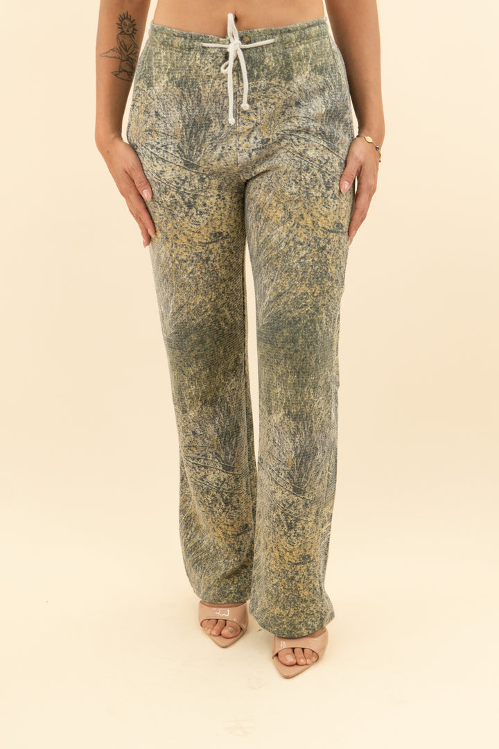 AUCTION tribe kelley textured camo wide leg sweatpants (s)