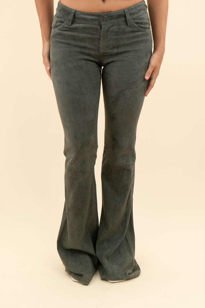 alice + olivia grey suede flare pants (4; retail $1200)